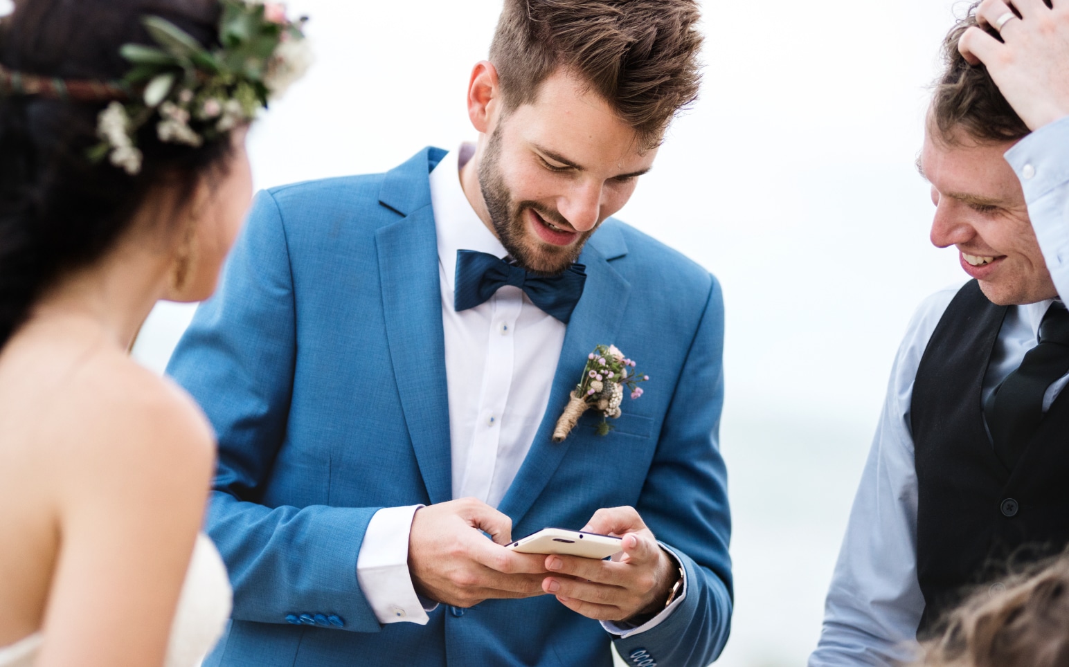 The ultimate guide to QR Codes for wedding RSVPs • QRcodeKit.com